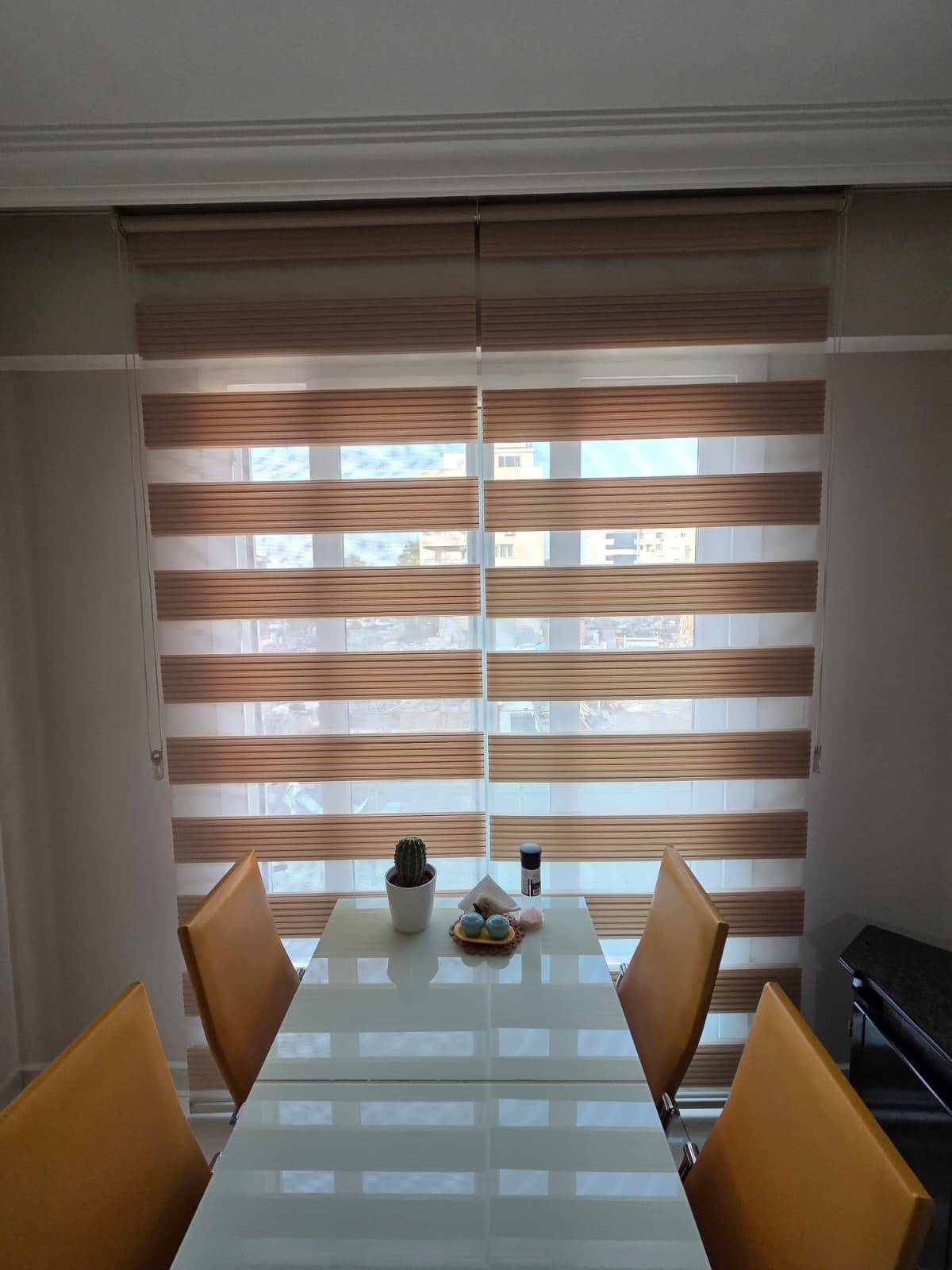 Mutfak & Salon Zebra ve Dilimli Stor Perde Temizliği & Montajı
